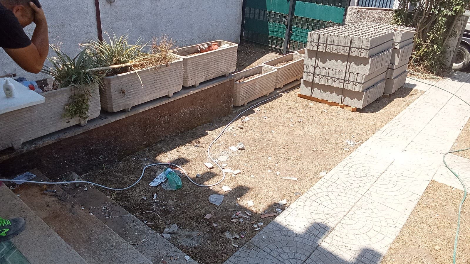 Villetta: rifacimento interni ed esterni